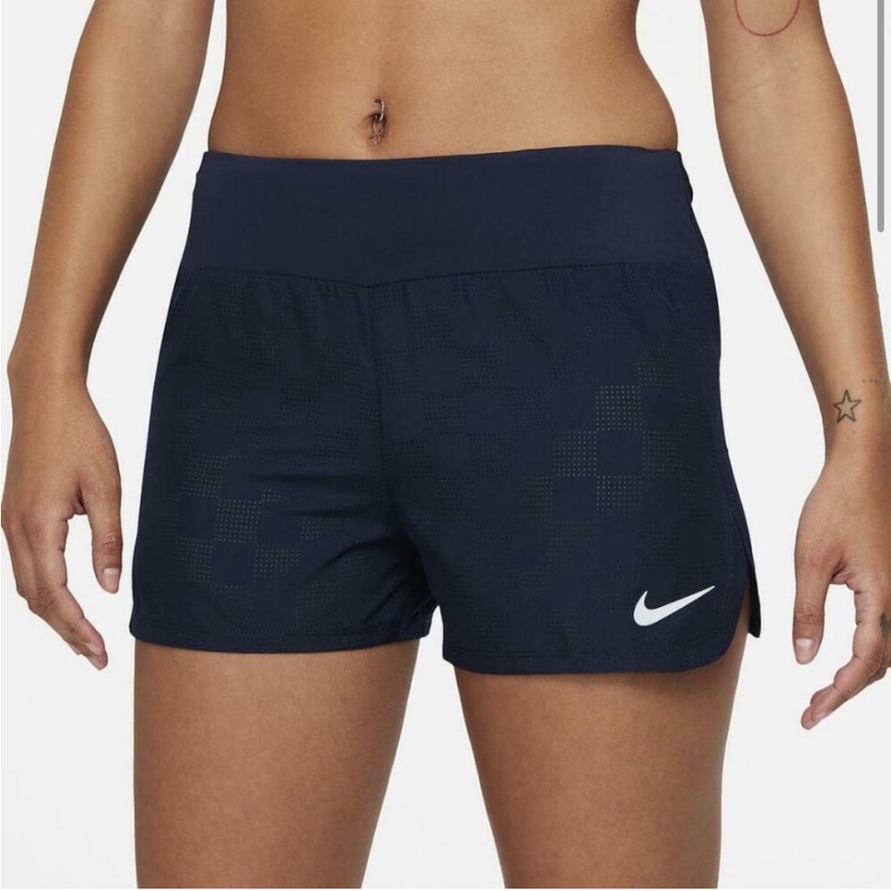 NIKE Women's Navy Blue Athletic Eclipse Pocket/Drawstring Waist Running Shorts M